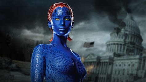 Rebecca Romijn is a much better Mystique than Jennifer Lawrence.